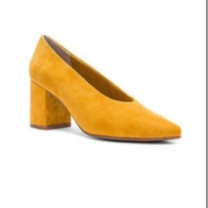 Seychelles yellow mustard suede heels 8.5